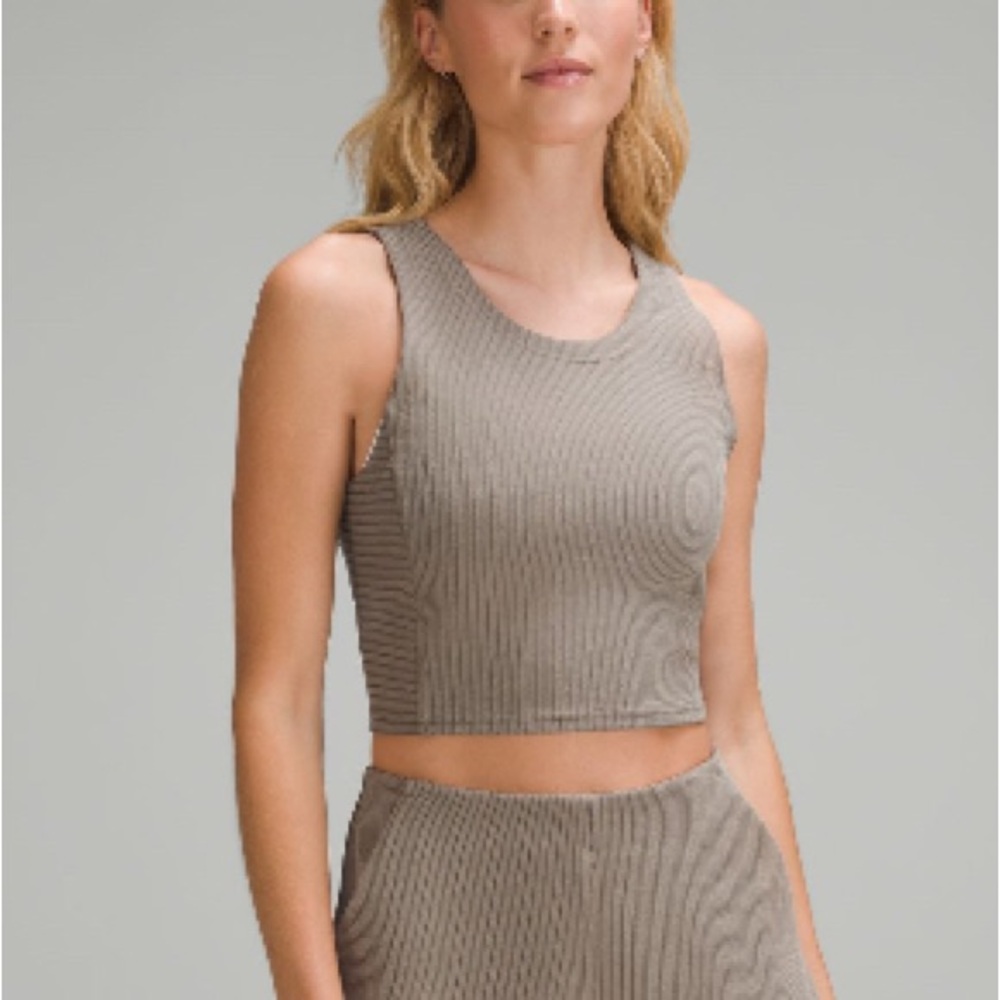 Lululemon ribbed soft stream cropped tank top 
Color is Nomad